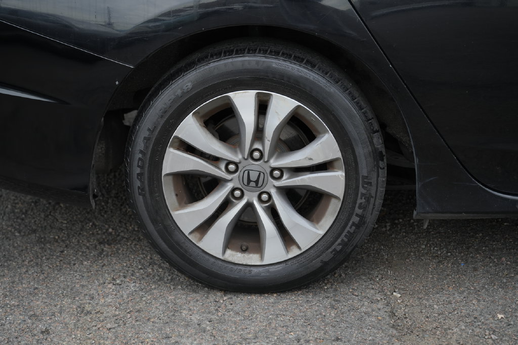 Used 2015 Honda Accord LX image 11