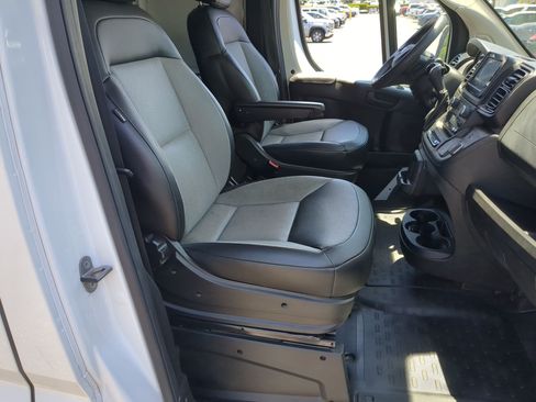 Used 2023 RAM ProMaster 2500 FWD image 30