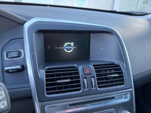 Used 2015 Volvo XC60 T5 image 6