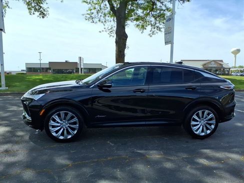 Used 2025 Buick Envista Avenir FWD image 4