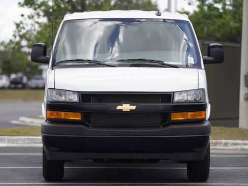 New 2025 Chevrolet Express 2500 w/ Driver Convenience Package RWD image 28
