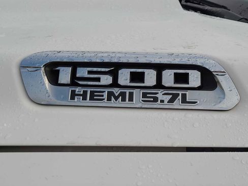 Used 2021 RAM 1500 Big Horn image 15