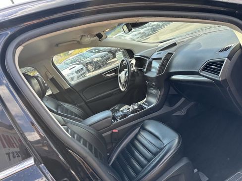 Used 2020 Ford Edge SEL image 17