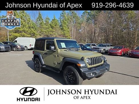 Used 2025 Jeep Wrangler Sport image 15
