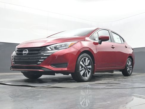 Certified 2025 Nissan Versa SV w/ Trunk Package image 24