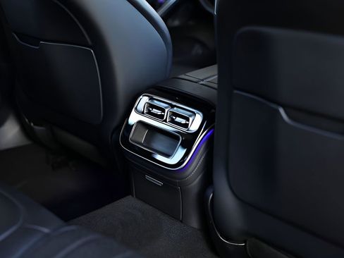 Used 2022 Mercedes-Benz S 500 4MATIC w/ AMG Line Package image 58