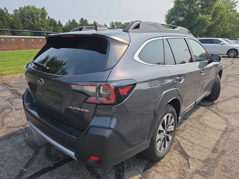 Used 2024 Subaru Outback Limited AWD/4WD image 6