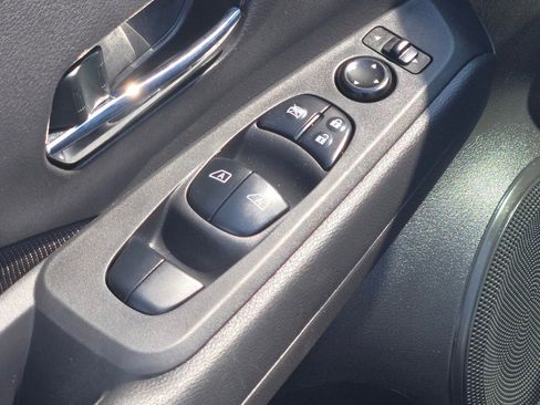 Used 2023 Nissan Kicks SV FWD image 20