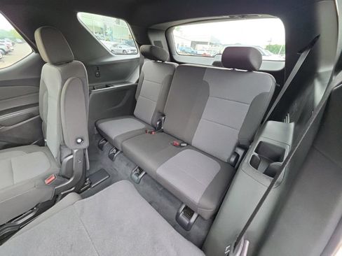 Used 2023 Chevrolet Traverse LT AWD/4WD image 29