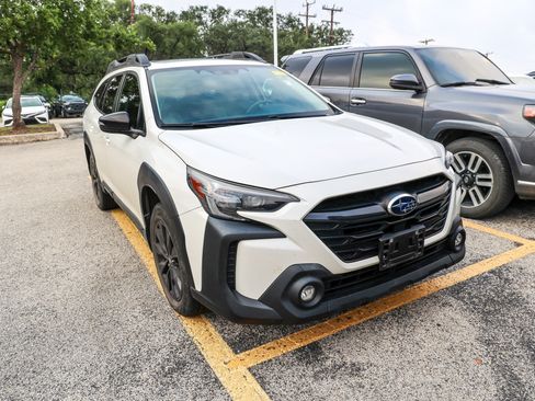 Used 2023 Subaru Outback Onyx Edition XT AWD/4WD image 4