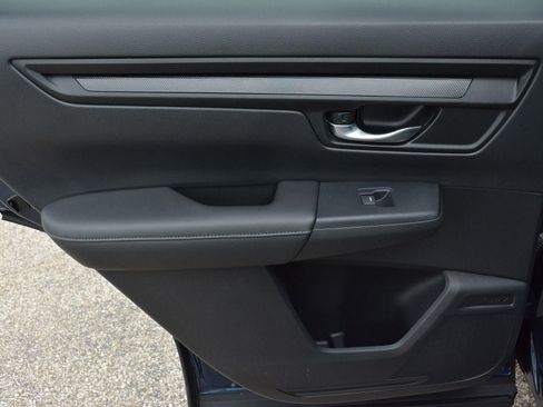 Used 2025 Honda CR-V LX image 15
