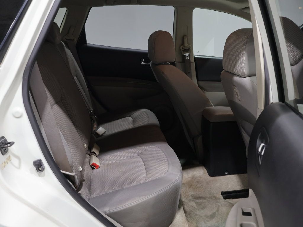 Used 2008 Nissan Rogue SL w/ Moonroof Pkg FWD image 11