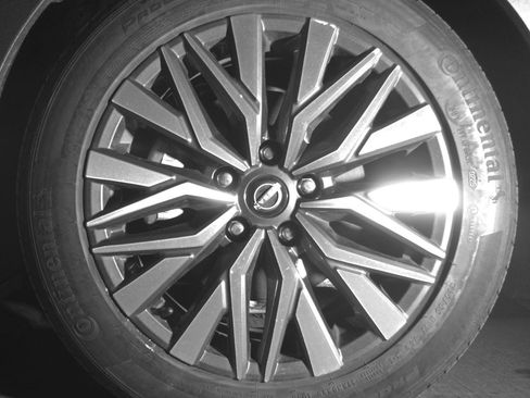 Used 2025 Nissan Altima 2.5 SV image 12