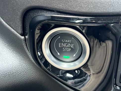 Used 2025 Chevrolet Silverado 1500 LT w/ Protection Package image 20