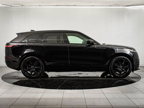 Used 2022 Land Rover Range Rover Velar R-Dynamic S image 11