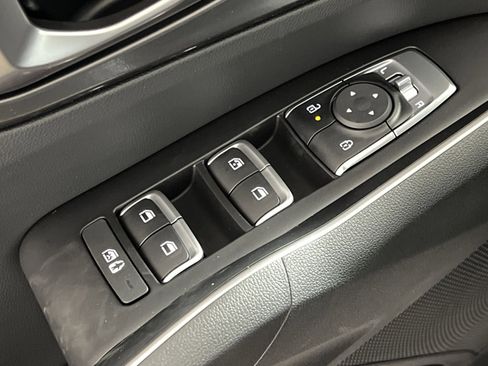 New 2026 Kia Sorento S image 13