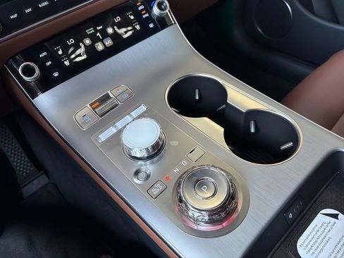 New 2026 Genesis GV70 2.5T Advanced AWD/4WD image 22