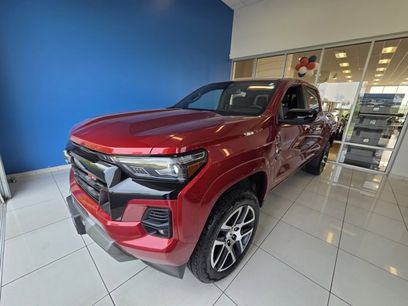 Used 2023 Chevrolet Colorado Z71 w/ Z71 Convenience Package 2