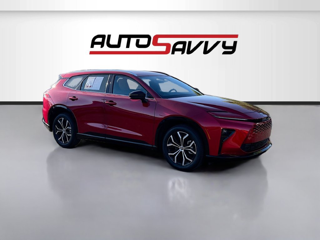 Used 2025 Toyota Crown Signia AWD/4WD image 1