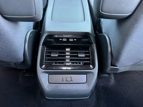 Used 2021 Volkswagen ID.4 Pro image 28