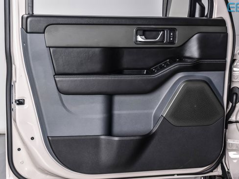 New 2025 INEOS Grenadier image 14