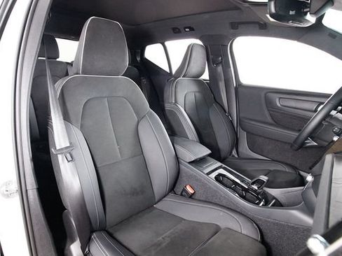 Certified 2023 Volvo XC40 Recharge Plus AWD/4WD image 19