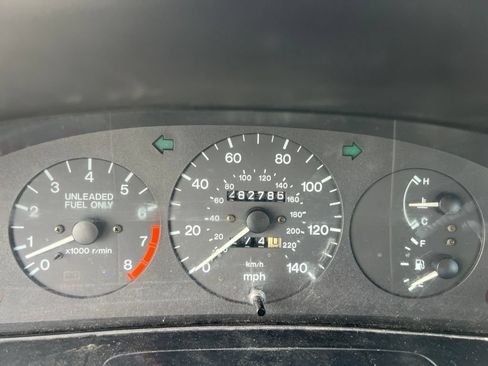 Used 1996 MAZDA Protege FWD image 10