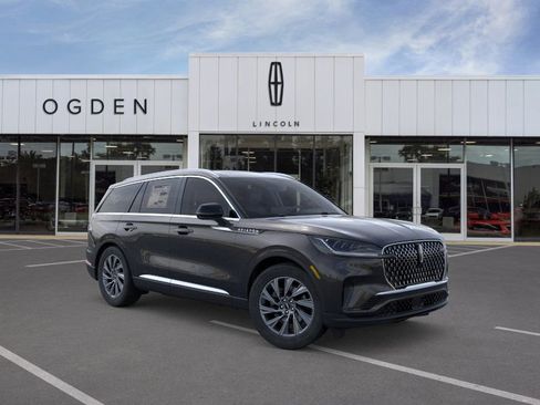 New 2025 Lincoln Aviator AWD image 7