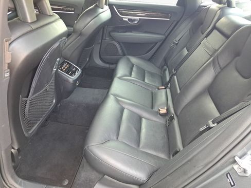 Used 2017 Volvo S90 T6 Momentum w/ Vision Package AWD/4WD image 11
