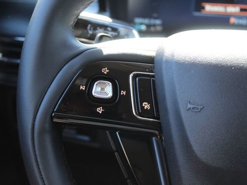 Used 2023 Lincoln Corsair AWD w/ Equipment Group 101A image 11