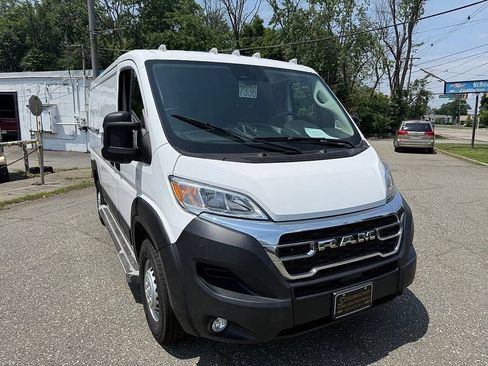 Used 2025 RAM ProMaster 2500 w/ U-Haul Equipment Group FWD image 4