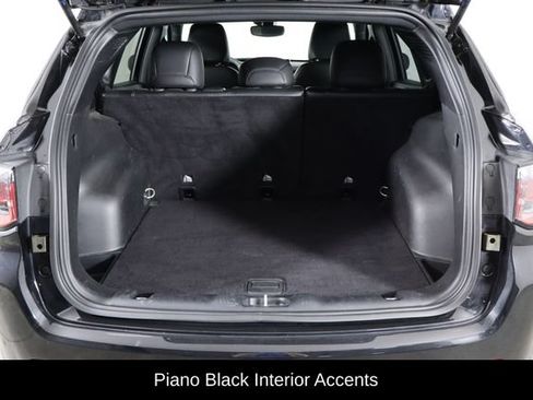 Used 2022 Jeep Compass Latitude FWD image 17