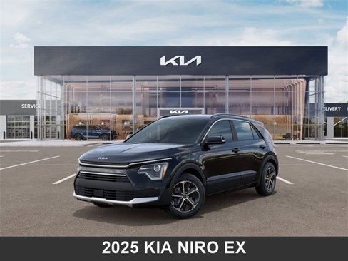 Used 2025 Kia Niro EX image 8