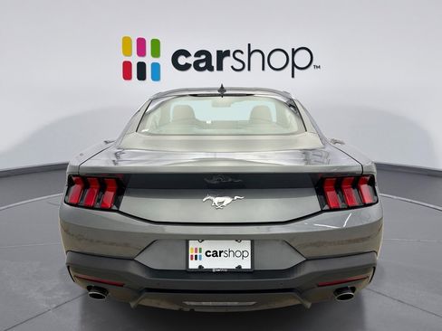 Used 2024 Ford Mustang Coupe RWD image 4