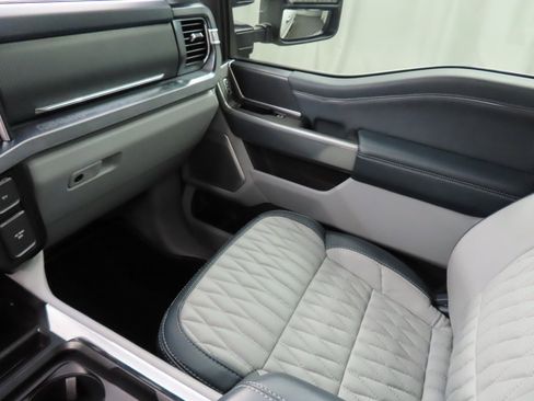 Used 2024 Ford F350 Limited w/ FX4 Off-Road Package image 34