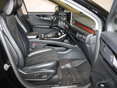 Used 2021 Lincoln Nautilus Reserve image 13