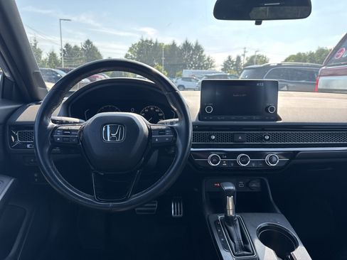 Used 2024 Honda Civic Sport image 2