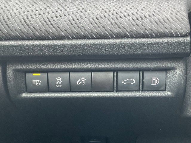 Used 2025 Toyota Camry SE FWD image 32