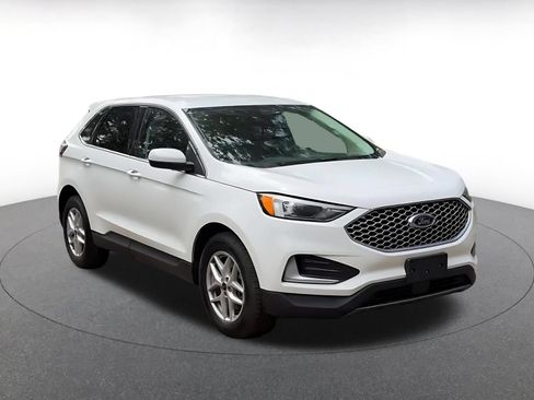 Used 2024 Ford Edge SEL AWD/4WD image 3