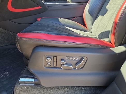 Used 2021 Bentley Bentayga Speed image 27