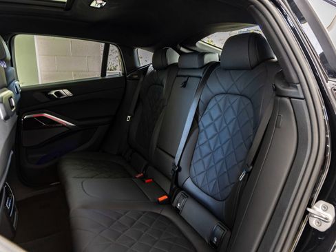 Used 2025 BMW X6 xDrive40i image 23