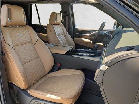Used 2023 Cadillac Escalade Sport AWD/4WD image 23