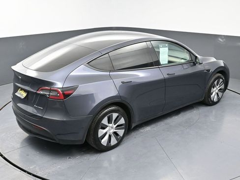 Used 2022 Tesla Model Y Long Range image 50