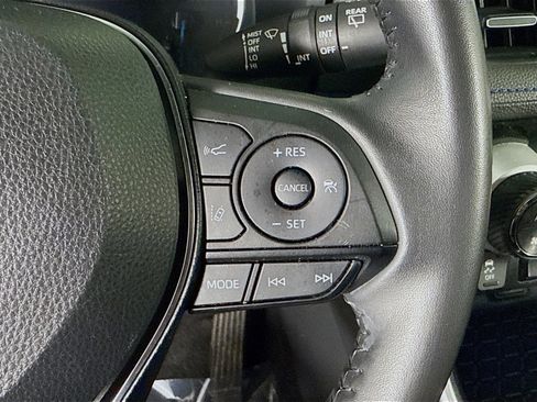 Used 2023 Toyota RAV4 XSE AWD/4WD image 15