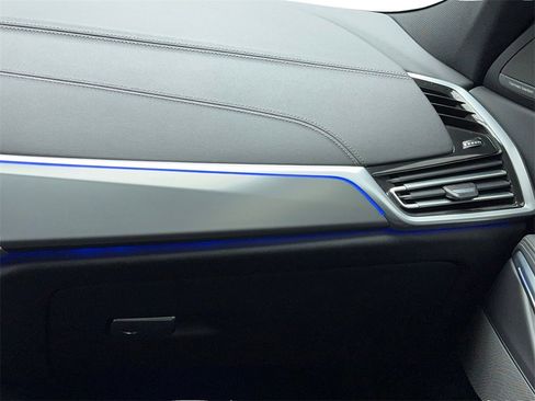 Used 2023 BMW X6 xDrive40i w/ M Sport Package image 20