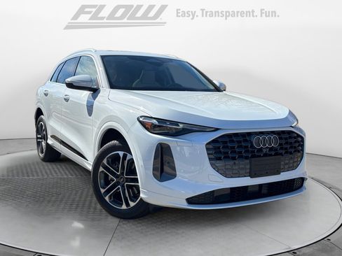 Used 2025 Audi Q5 Premium Plus w/ Premium Plus image 1