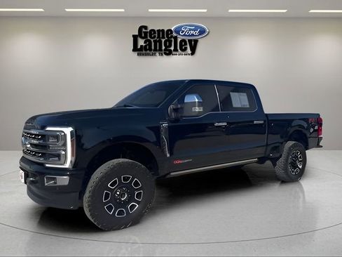 Used 2024 Ford F250 Platinum AWD/4WD image 4