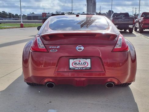 Used 2013 Nissan 370Z Touring w/ Sport Pkg RWD image 7