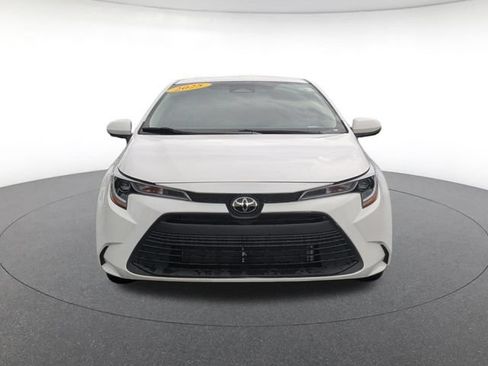 Used 2025 Toyota Corolla LE FWD image 9
