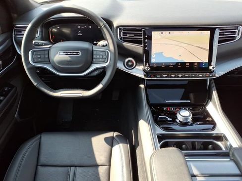 New 2026 Jeep Grand Wagoneer Limited AWD/4WD image 18